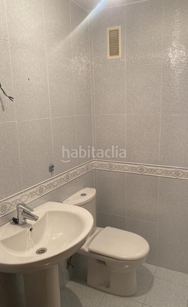 Foto e8199d74-2dcd-498f-87bb-86423791833b. Piso en calle de el balandro 16 piso en venta , zona del nodo . en Avilés