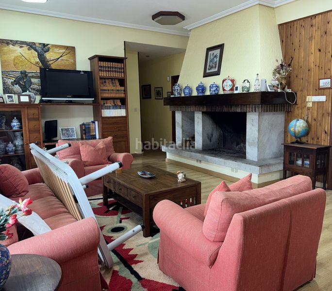 Foto 68449384-8354-4270-a229-ad472e622c93. Casa a n/a a Santa María del Mar - El Puerto Castrillón