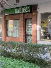 Business premise in Calle Fernando Morán 7