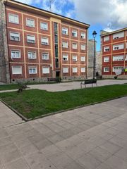 Flat in Calle Fruela 15