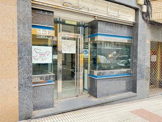 Local commercial à Avenida fernández balsera 25. Local en venta instalado en avilés
