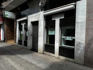 Business premise in Calle Rey Pelayo 4
