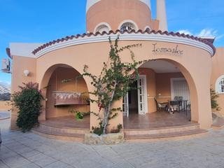 Chalet à Poble Nou-Montiboli. Se vende