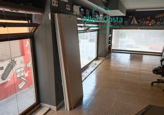 Local Comercial a Centro Urbano. Se vende