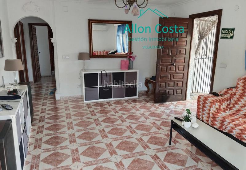 Foto 0d2c617f-f439-4cd7-9491-594cb28472ee. Casa se vende chalet y local comercial en Orxeta