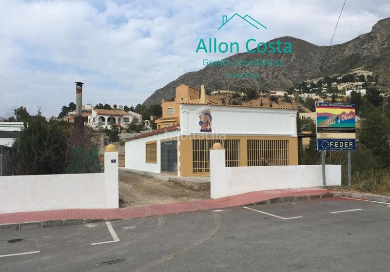 Foto 6d8740b5-377e-4260-810a-79decde9192b. Casa se vende chalet y local comercial en Orxeta