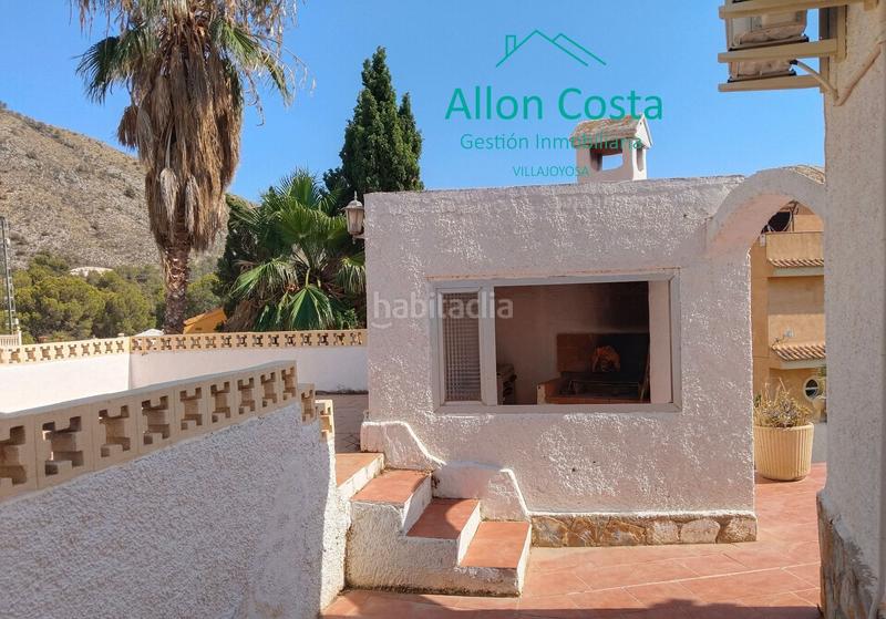 Foto d7ec3b54-cb26-4de0-b777-bdbe951a3e9b. Casa se vende chalet y local comercial en Orxeta