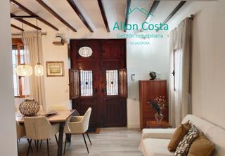 Casa adosada en Orxeta. Se vende