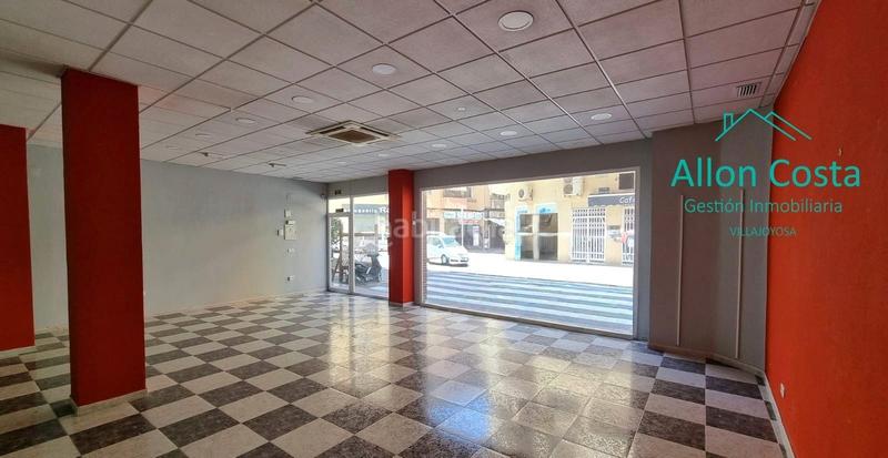 Foto b3d5a4bc-2798-48fd-8338-b4a0ff87aa32. Local comercial se vende en Centro Urbano Vila Joiosa (la)