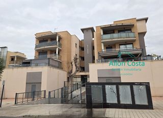 Piso en Plans-Gasparot. Se vende piso en urbanizacion 3 habitaciones con piscina, traste