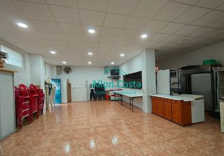 Local Comercial a Centro Urbano. Se vende