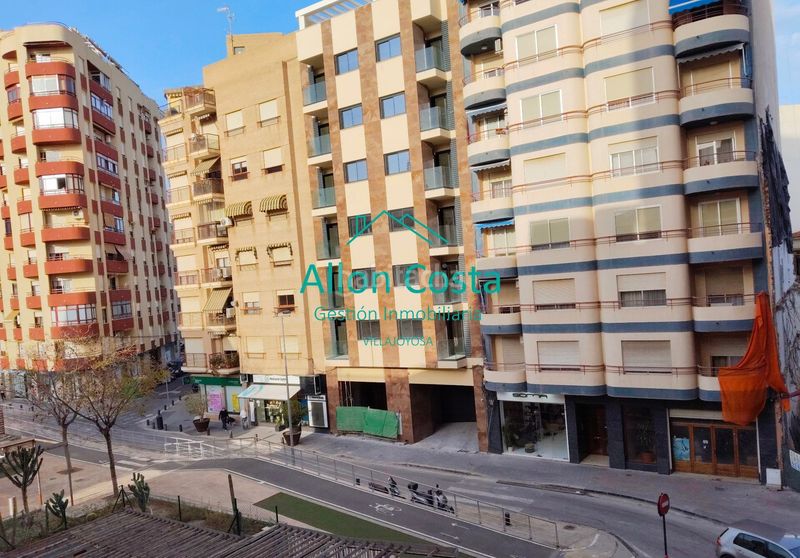 Foto 2604cd33-228a-4355-b0d1-c9e578e1fb5c. Pis amb calefacció a Centro Urbano Vila Joiosa (la)