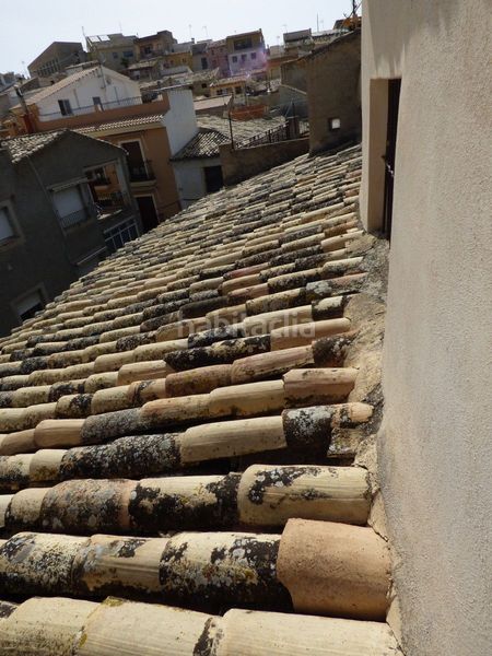 Foto 44e0d20a-6d6b-4e34-b236-ad00b5220887. Casa adossada a Relleu