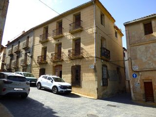 Casa a schiera in Relleu. Se vende gran casa de pueblo en relleu
