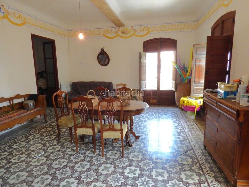 Foto c161027c-7ee0-4244-b4b4-8b3ee8a6cd53. Casa adossada a Relleu