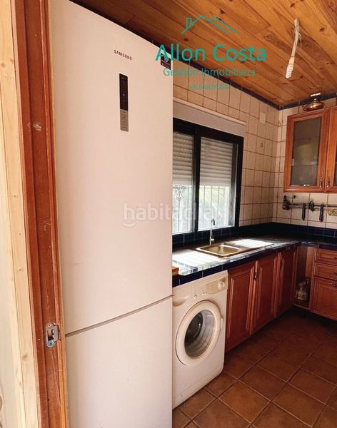 Foto caa9705a-30dc-4486-aa4a-e3a78bdc1ec0. Casa amb piscina a Relleu