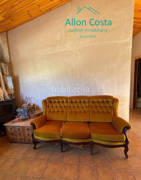 Foto d13e6169-c7a3-476f-93d7-41193d5575c1. Casa amb piscina a Relleu