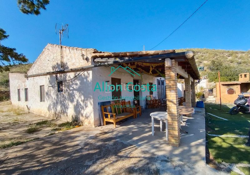Foto 0c54b4fb-39bc-4816-b690-aa29b32513d8. Masia a Pueblo Acantilado-Lanuza Campello (el)
