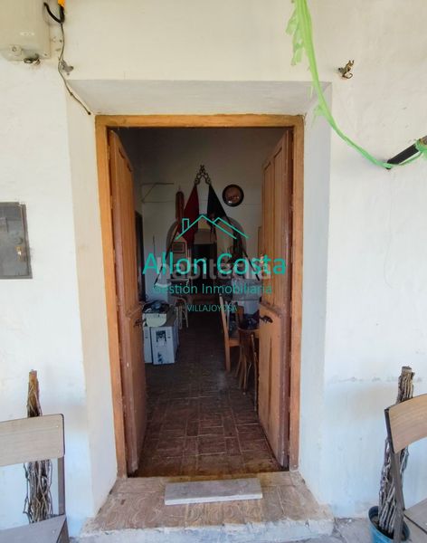 Foto 739a471f-bff0-4e7f-8989-aa5f01424b2c. Masia a Pueblo Acantilado-Lanuza Campello (el)