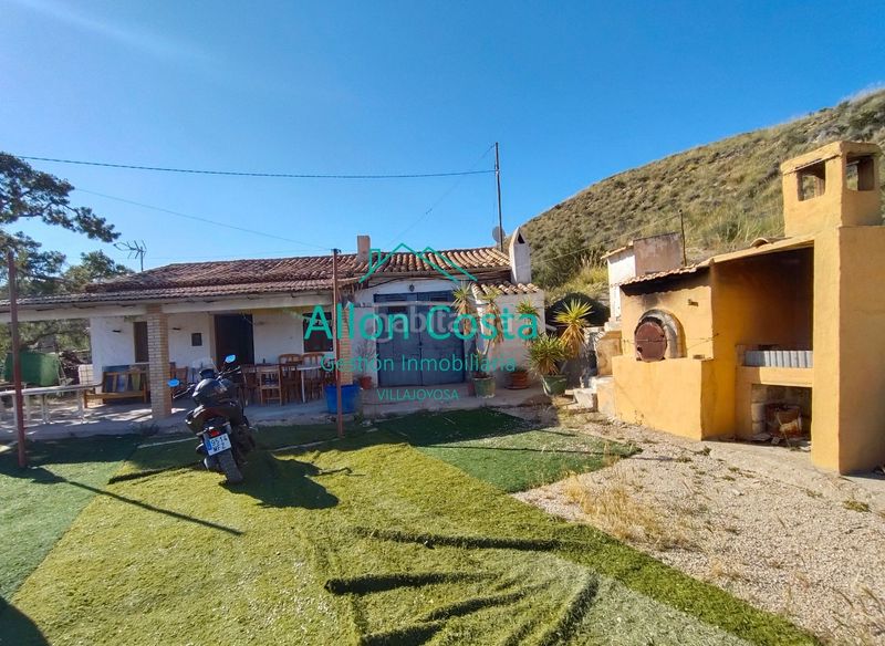 Foto bdc25774-714d-46d0-bc4c-4c292c052a7b. Masia a Pueblo Acantilado-Lanuza Campello (el)