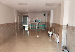 Miete Geschäftsraum in Centro Urbano. Se vende