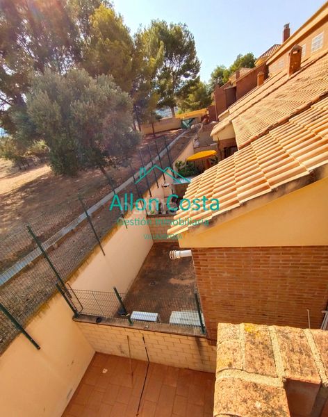 Foto 8a93b8b2-3a68-46ff-babf-a3e95079f37c. Casa amb calefacció piscina a El Tossal-Bello Horizonte Nucia (la)