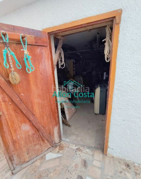 Foto 1d00bfc8-07b2-4bc7-9079-42f6f0d2bf43. Casa adossada a Pueblo Acantilado-Lanuza Campello (el)