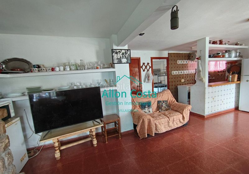 Foto 1f8a5a63-dd56-426b-a0e1-ceb34fda4fa2. Casa adossada a Pueblo Acantilado-Lanuza Campello (el)