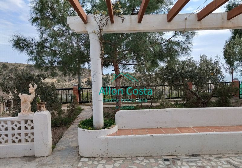 Foto eedf92bf-c439-4920-821c-6023fb19cef6. Casa adossada a Pueblo Acantilado-Lanuza Campello (el)