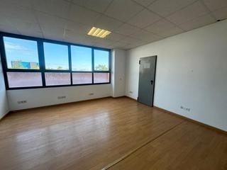 Local Comercial en PAU de Carabanchel. Gran oportunidad en carabanchel