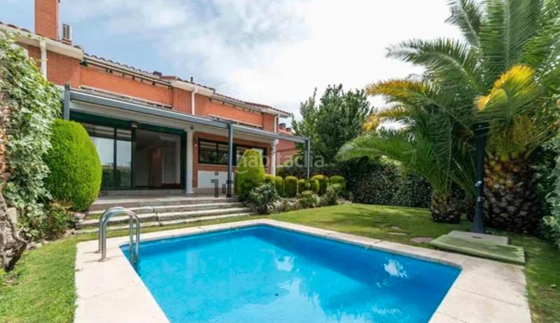 Foto ff200235-b222-46a5-b5f6-e4f1ef5d84f5. Miete chalet mit kamin heizung parking pool in Encinar de los Reyes La Moraleja