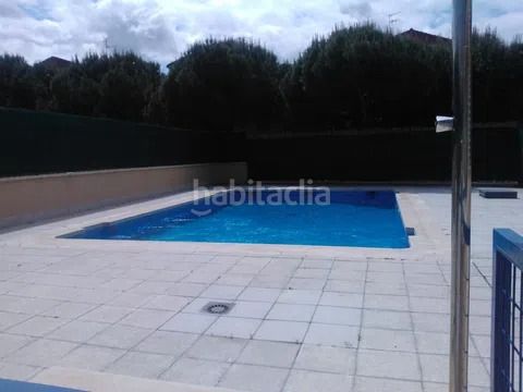 Foto b8344327-c473-4983-998d-3b18ae2c073f. Estudi amb calefacció aparcament piscina a Centro Torrejón de Ardoz