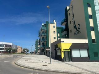 Business premise  Avenida de berlin. Excelente local en alquiler en arganda del rey
