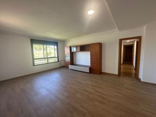 Lloguer Pis  Calle josefa salvanés “la blanca”. Magnifico piso en alquiler en arganda del rey