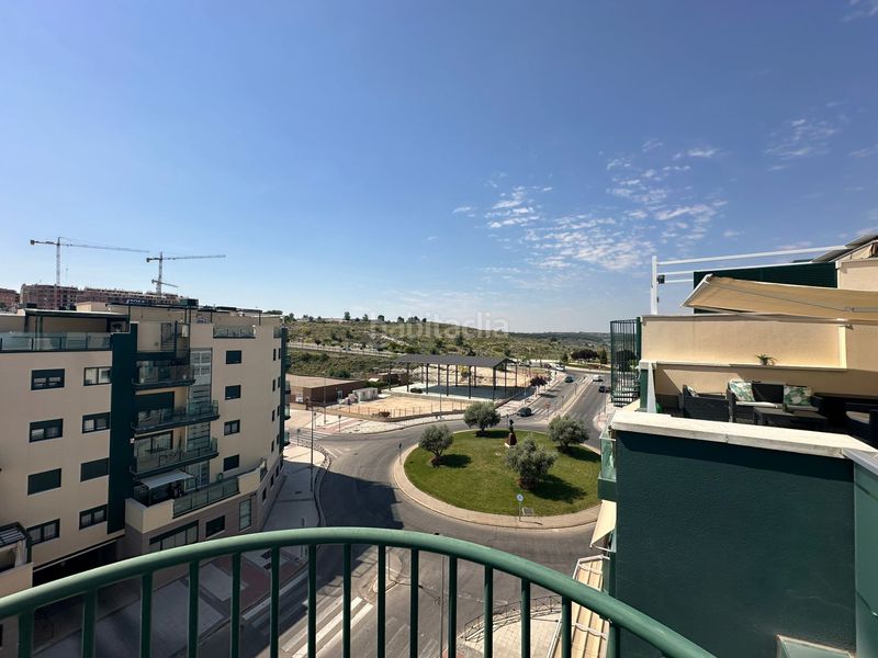 Foto 47f6c86c-d957-4404-8398-7307d62c8b1c. Àtic amb calefacció aparcament piscina a Centro Arganda del Rey