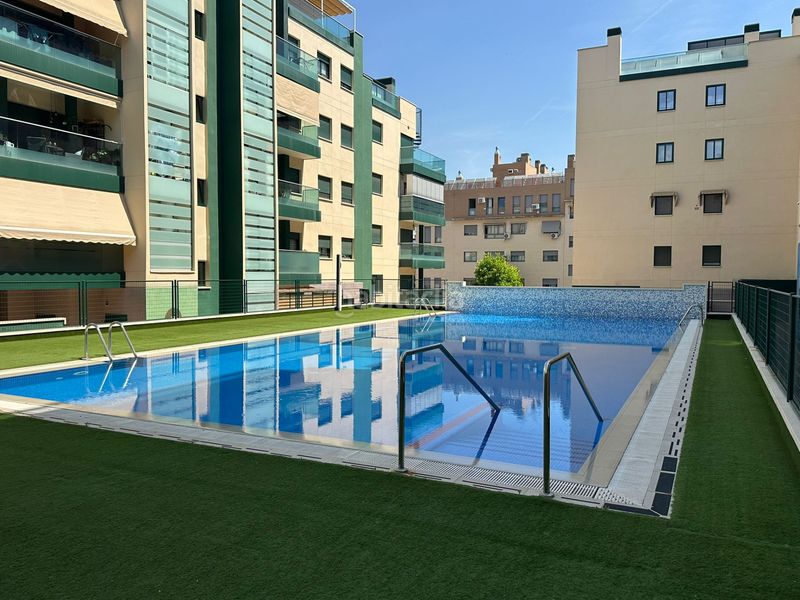 Foto d049a8ea-f3f7-4155-89c3-c16708e1c6cf. Àtic amb calefacció aparcament piscina a Centro Arganda del Rey