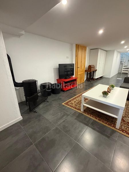 Foto b4fb72fd-2574-4c69-8783-7c6a9d7a6af0. Casa amb xemeneia calefacció aparcament piscina a Nuevo Baztán