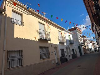 Casa adossada  Calle las naranjas. Oportunidad venta casa en estremera