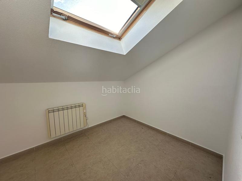 Foto 7d847499-a5b6-4d72-9e96-3200b0c58991. Location appartement avec chauffage parking dans Villalbilla pueblo Villalbilla