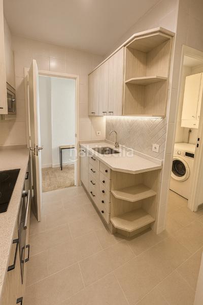 Foto 87f3d6f2-6b92-4d0d-b83e-079b4ba3ba30. Piso no cobramos honorarios a los compradores. en Madrid