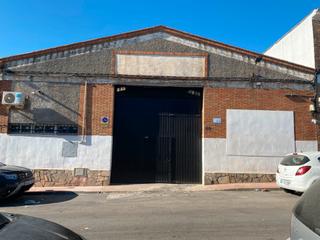 Location Bâtiment à usage industriel  Calle del alcalde guillermo rein. Alquiler nave industrial el viso, anteriormente era un taller de