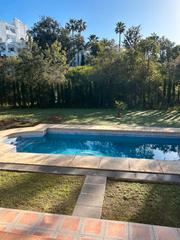Chalet à Urbanización las chapas 123