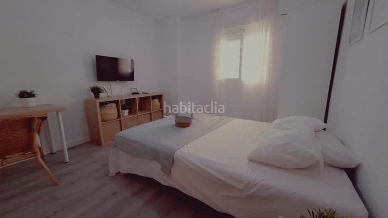 Foto 650f3cf6-54f6-4a59-836a-7af68256c444. Alquiler piso en avenida de barcelona 30 piso de 5 dormitorios en avenida barcelona para estudiantes curso escolar completo en Málaga