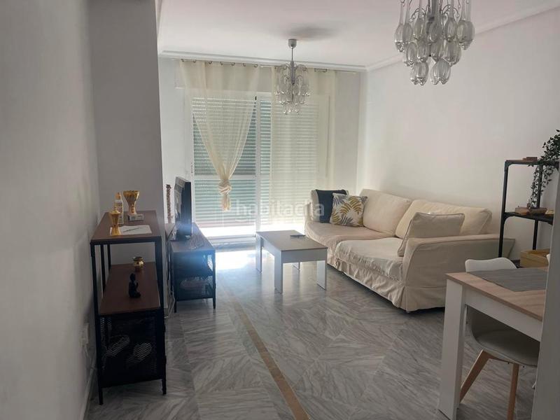 Foto 9057b701-6981-4861-90a8-c8321c9d7a66. Pis a calle los jazmines 11 a Nueva Andalucía centro Marbella