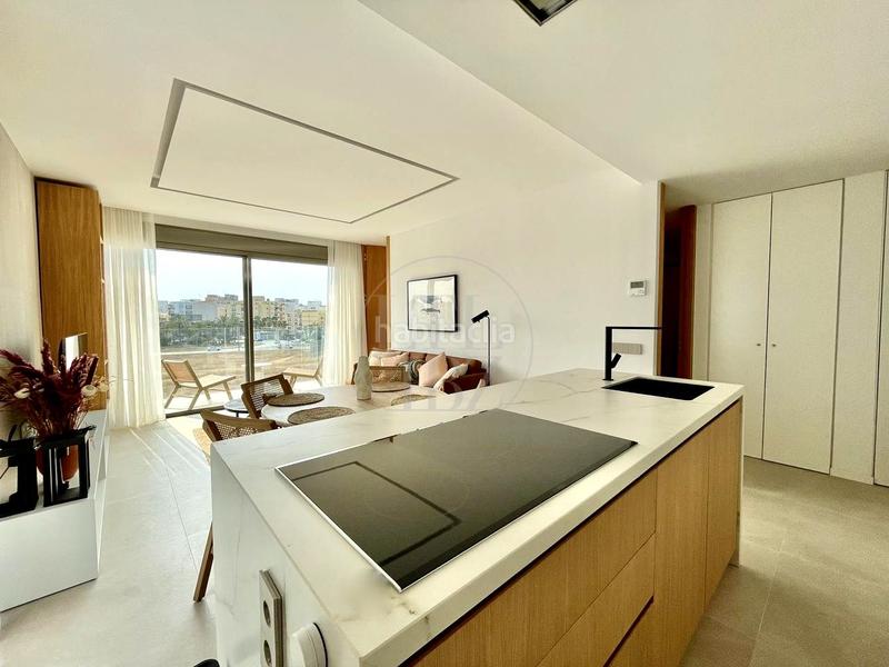 Foto 4b8ba4e0-6584-4c43-acbe-cdbecaeee557. Location appartement avec parking piscine dans S´Eixample-Can Misses Ibiza