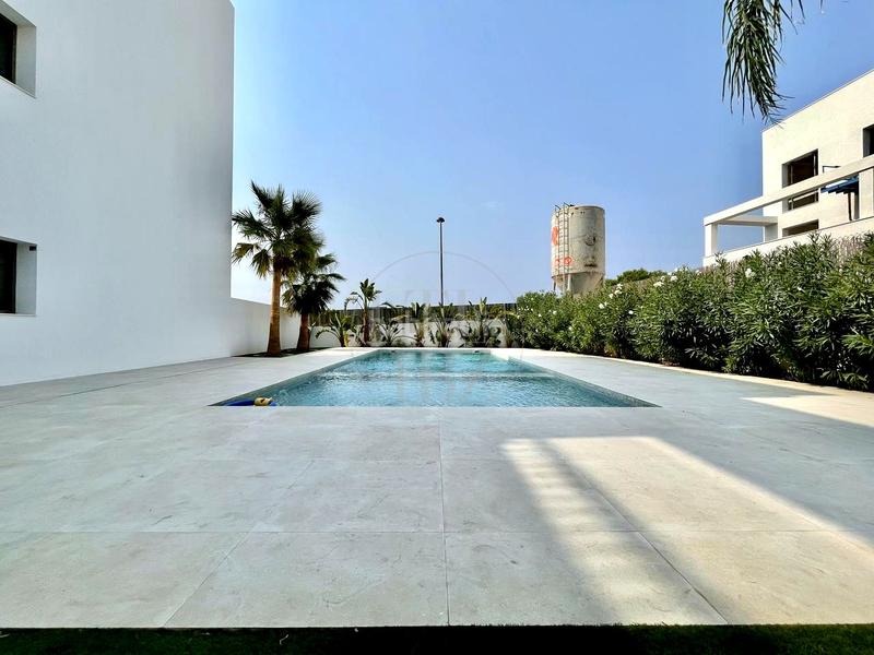 Foto 88fb187d-618f-4afa-9a7b-fb17d192bd83. Rent flat with parking pool in S´Eixample-Can Misses Ibiza