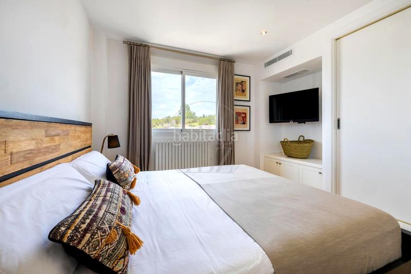 Foto 69bb32f5-c27a-483e-af89-7e471b7ad502. Àtic amb aparcament piscina a Marina Botafoc-Talamanca Ibiza