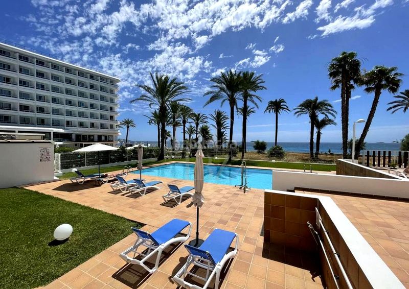 Foto 7c89980b-948b-4d82-8f8b-daa7bca2bdc2. Apartament amb piscina a Ses Figueretes - Platja d'en Bossa - Cas Serres Ibiza