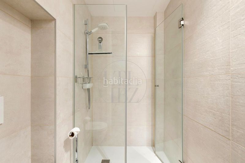 Foto 0de6bab3-2ad5-444a-afa9-d09520bb2eaf. Dúplex a Dalt Vila-La Marina Ibiza