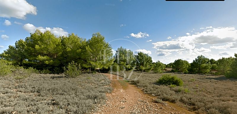 Foto ba51d30c-f8a2-4a25-a256-61685e288123. Terreny residencial a Formentera